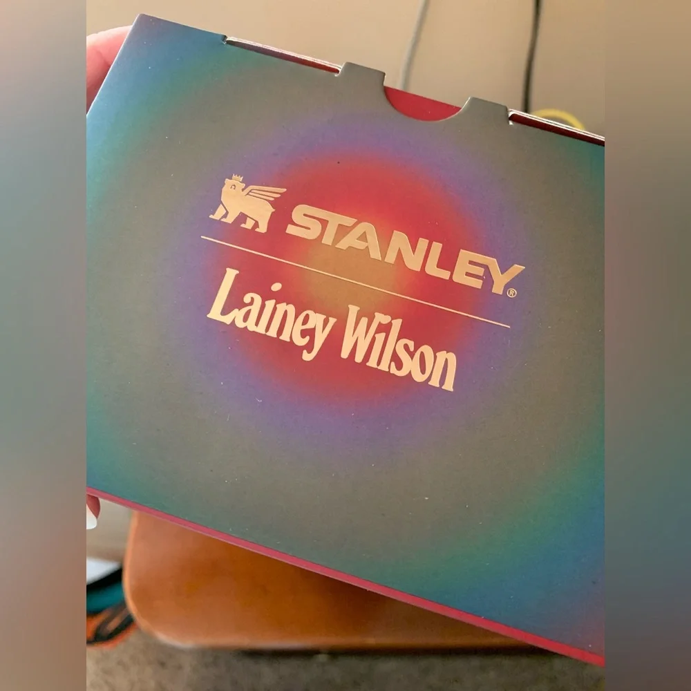 Lainey Wilson Stanley New in Box - Picture 3 of 4